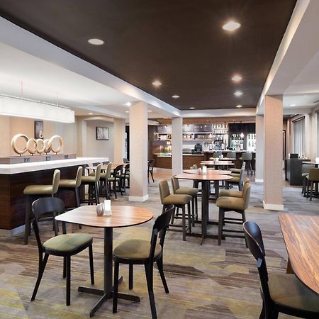 Courtyard By Marriott Princeton Buitenkant foto